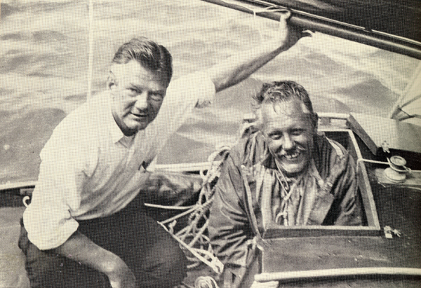 Photo of Bill Jorgensen with Robert Manry