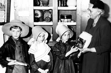 Children in Shaker costumes, 1956.