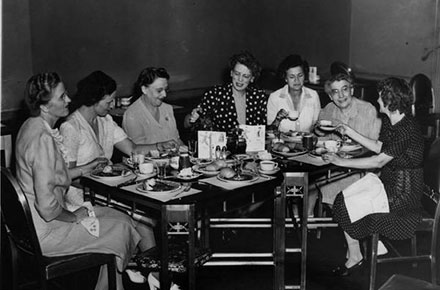 Diners at Higbee's Silver Grill, 1944.
