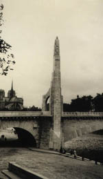 Thumbnail of an unidentified bridge in Paris