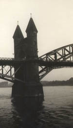 Thumbnail of a second unidentified bridge in Cologne