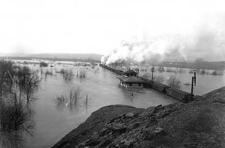 Train crossing the Maumee
