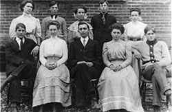 Burton High School 1909 Junior Class Photo.
