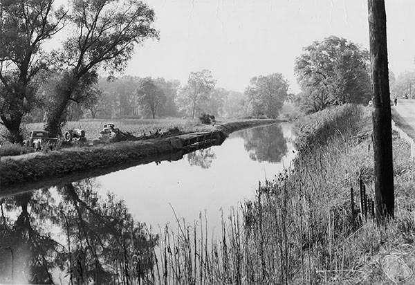 view of the canal in 1952