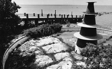 Remains of pier and fountain at Euclid Beach